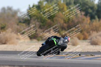 media/Dec-18-2022-SoCal Trackdays (Sun) [[8099a50955]]/Turn 7 Backside (1125am)/